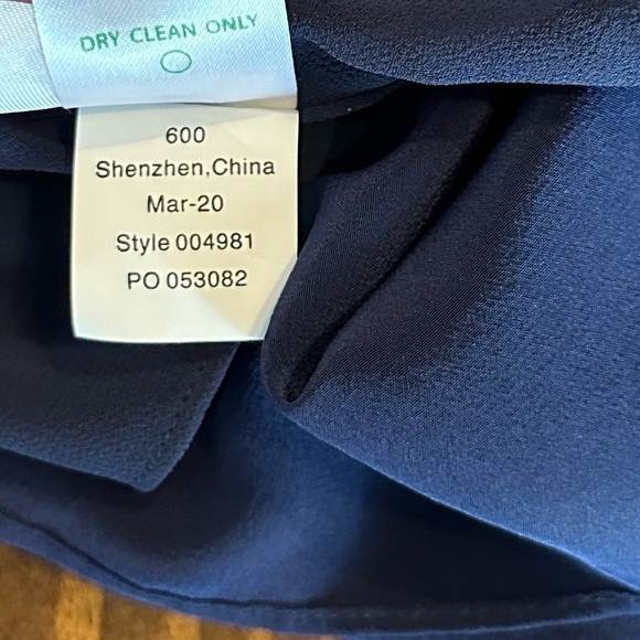 Lilly Pulitzer Rae %100 Silk Square Neckline Tank Blouse in True Navy Sz S - Picture 7 of 7